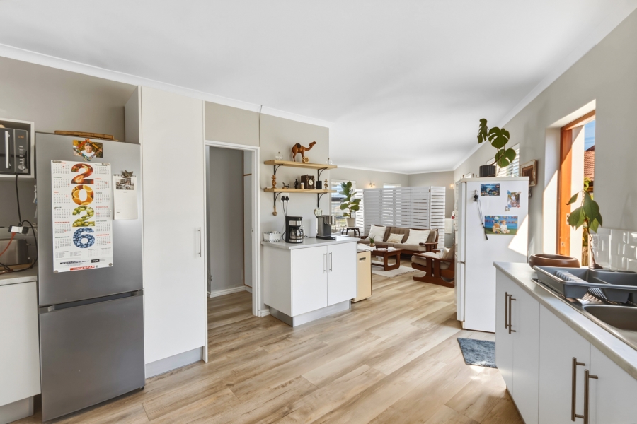 6 Bedroom Property for Sale in La Concorde Western Cape